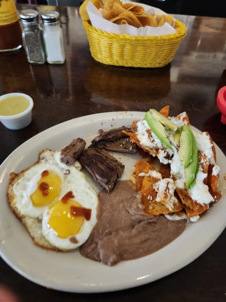 Chilaquiles Rojos